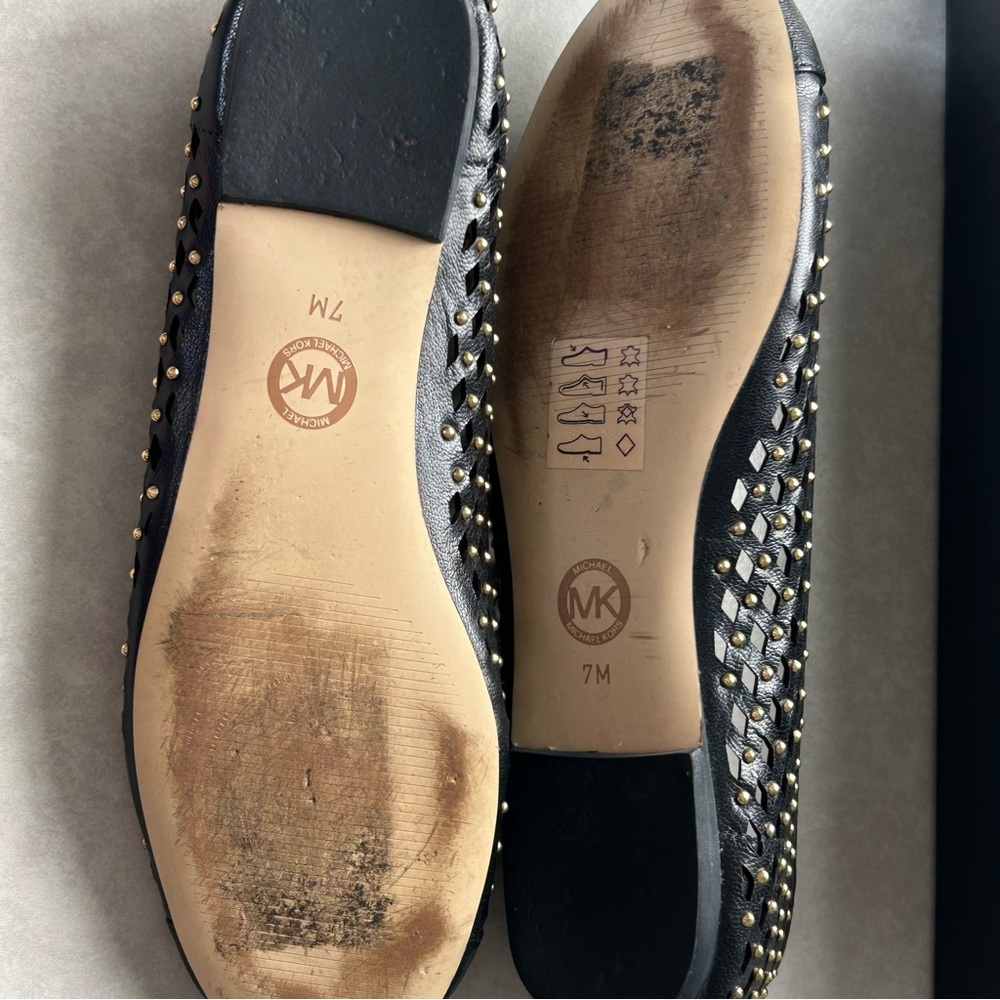 Michael Kors perforated leather Ballet Flats with gold metal details - Picture 3 of 7